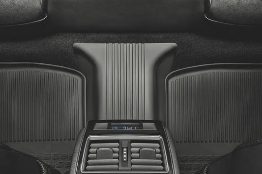Covor de protectie tunel central Skoda Superb III, material TPE, negru, compatibil cu Superb III si Superb III Combi, protejeaza impotriva murdariei si umezelii.