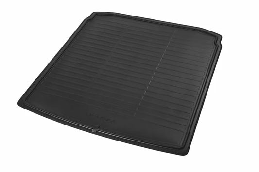 Covoras reversibil Skoda Octavia IV Combi, textil si plastic, protejeaza eficient portbagajul, compatibil cu modelele din 2020 cu podea de incarcare variabila.