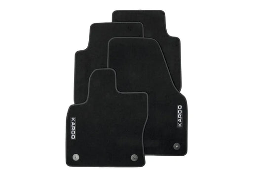 Covorase textile Skoda Karoq, set de 4 bucati, negru cu inscriptie Karoq, fixare sigura si rezistenta ridicata la uzura.
