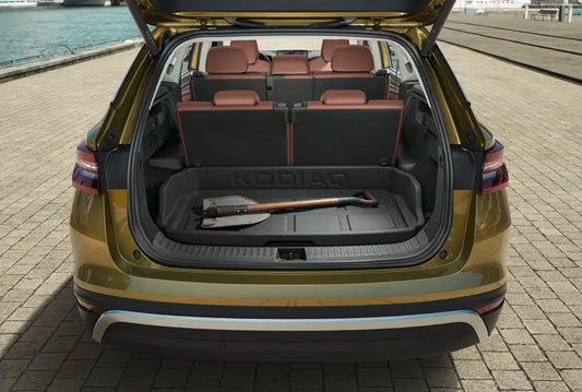Tava portbagaj Skoda Kodiaq 7 locuri – ABS rezistent, margini inaltate pentru protectie impotriva murdariei si umezelii, compatibila cu modelele din 2024.