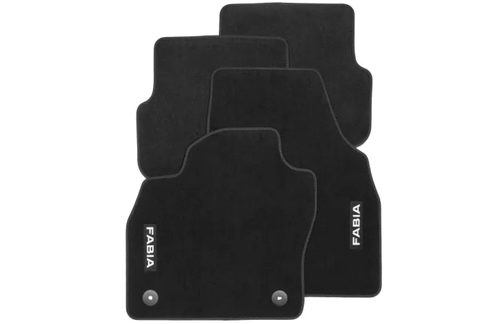 Set Covorase Textile Skoda pentru Fabia PJ3, Fata si Spate, Negru cu Inscripție Fabia - Skoda Shop